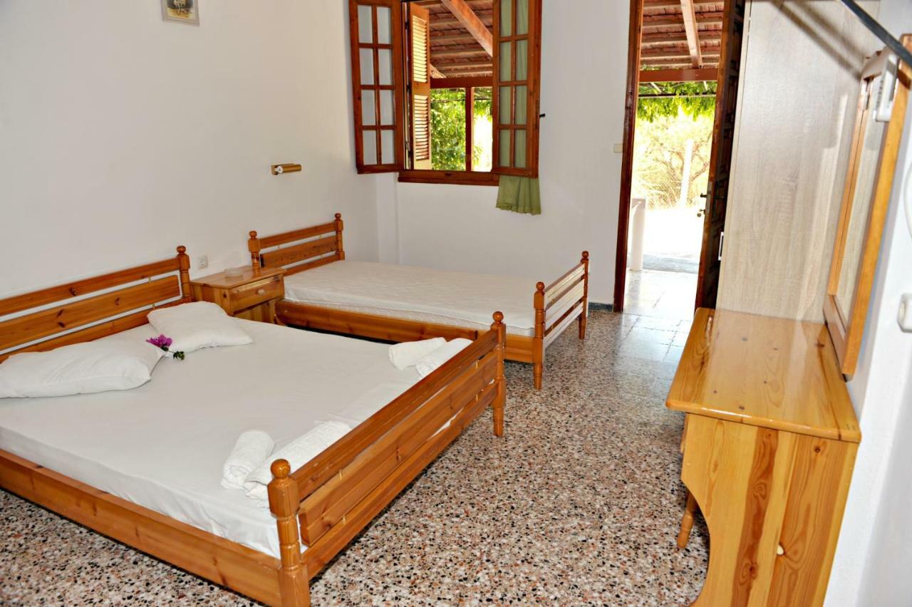 Studios Dimitris Giatras Zakynthos Town Exterior foto