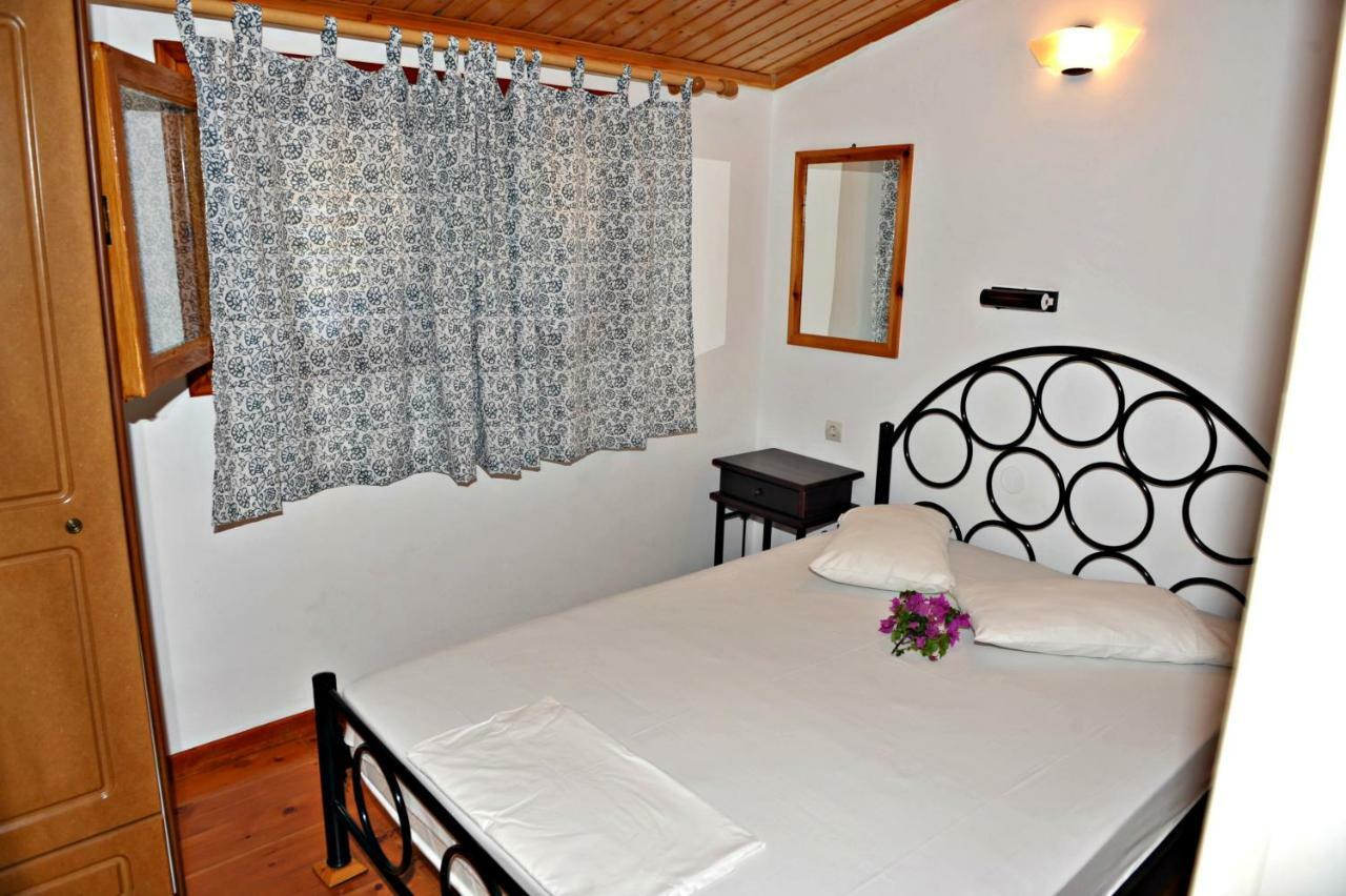 Studios Dimitris Giatras Zakynthos Town Exterior foto